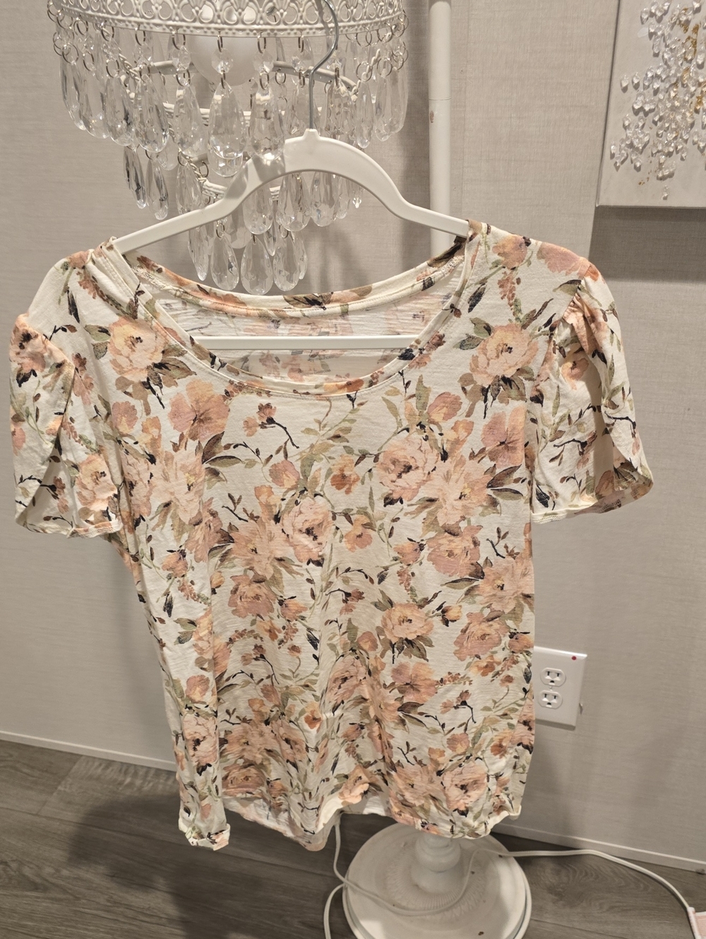 Maurices Cream Floral Scoop Neck Tee with Blush Blooms